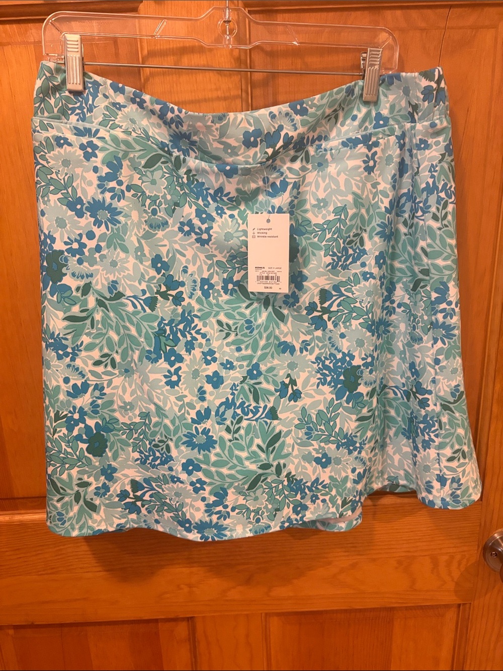 Croft & Barrow Floral Skort in Teal, Aqua, and White